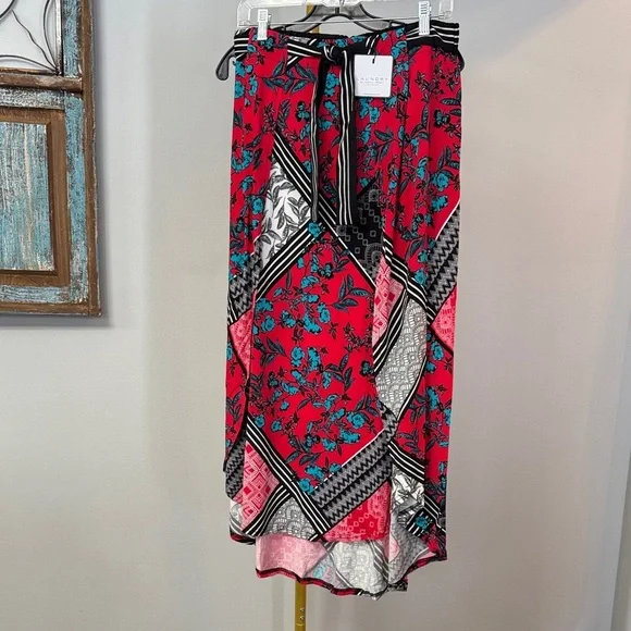 Laundry By Shelli Segal Boho Red and Black Patterned High Low Skirt NWT L - Picture 1 of 11